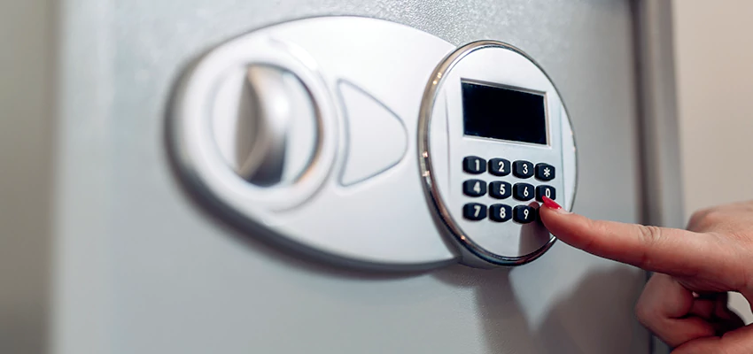 Jewelry Safe Cracking in Arcadia, California