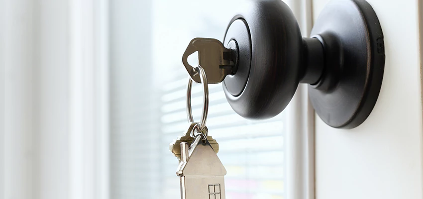 Bifold Door Knob Replacement in Arcadia, California