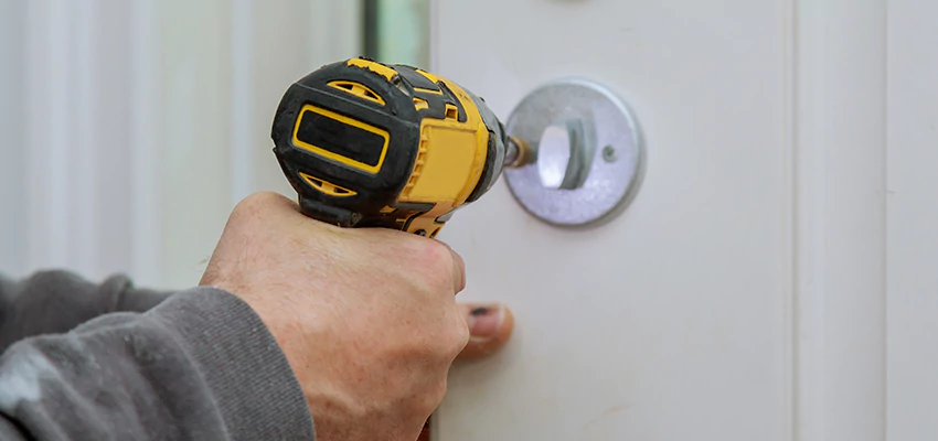 Street Locksmith For Smart Lock Repair in Arcadia, CA