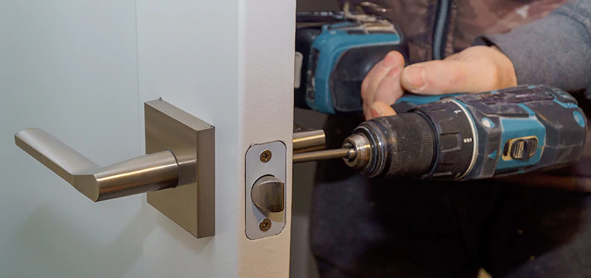 Broken Door Handle Lock Repair in Arcadia, California