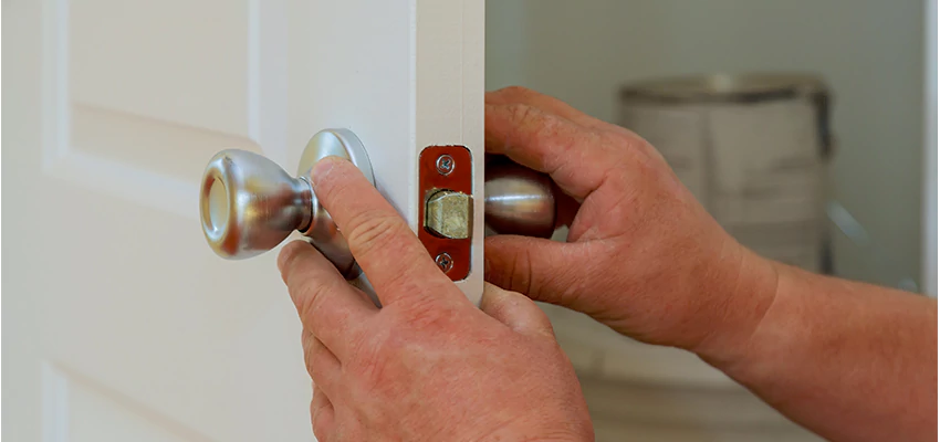 AAA Locksmiths For lock Replacement in Arcadia, California